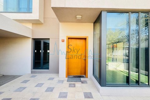 Villa de 4 dormitorios en Jumeirah, UAE No. 125077 19