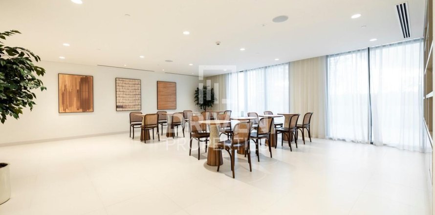 1 غرف نوم شقة في EMAAR Beachfront, الإمارات العربية المتحدة رقم 214540