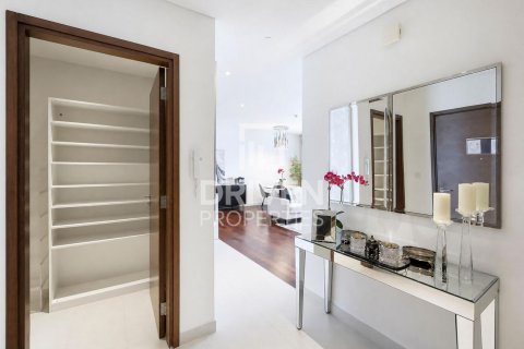 Apartment de 2 dormitorios en Al Wasl, UAE No. 223307 16