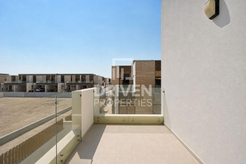 Townhouse de 4 chambres à District 11, UAE No. 221456 24