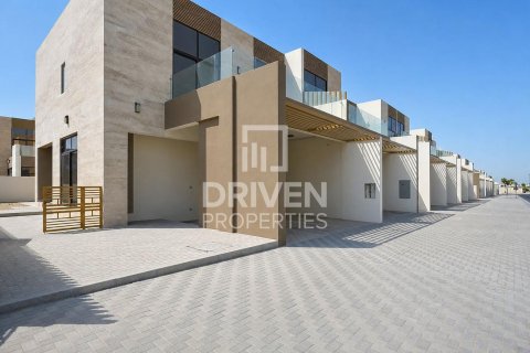 Townhouse de 4 chambres à District 11, UAE No. 221456 27