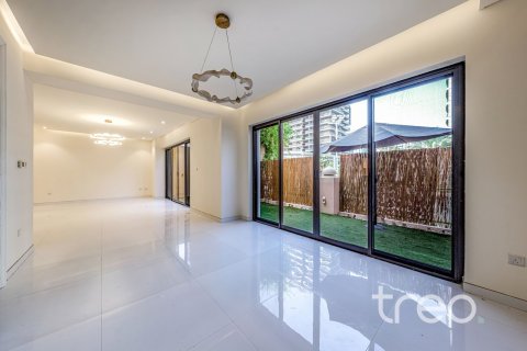 Villa de 4 chambres à Bloomingdale, UAE No. 222711 21