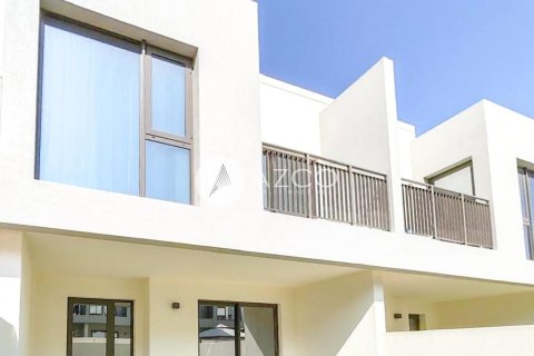 Вилла с 3 спальнями в EMAAR South, ОАЭ №99927 16