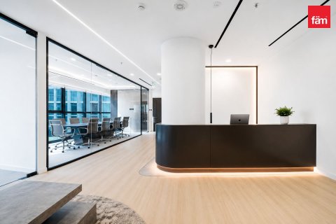 199m² Office in Dubai, UAE No. 158992