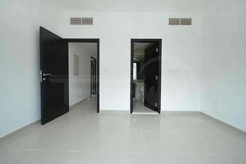 4 bedrooms Villa in Al Reef, UAE No. 13326 15