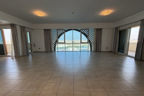 3 bedrooms Apartment in Palm Jumeirah, UAE No. 198118