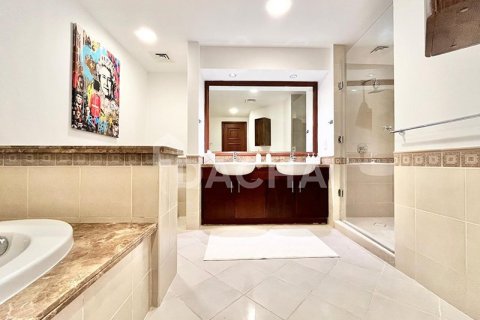 Apartment de 2 dormitorios en Golden Mile, UAE No. 207825 7