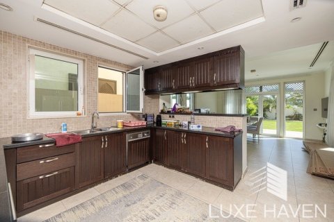 3 bedrooms Villa in Regional, UAE No. 48708 23