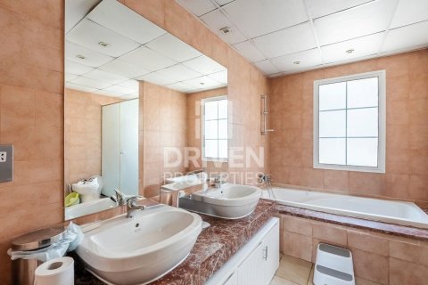 Villa de 3 dormitorios en Jumeirah Village Triangle, UAE No. 221503 16