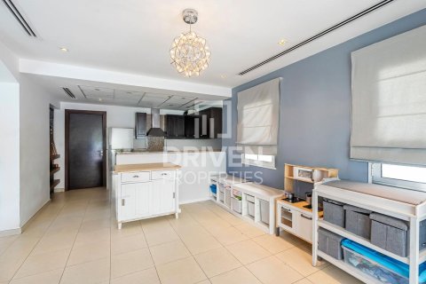 Villa de 3 dormitorios en Jumeirah Village Triangle, UAE No. 221503 8