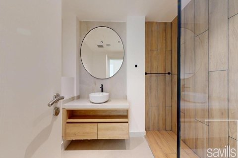 Apartment de 2 dormitorios en Shoreline Apartments, UAE No. 203742 14