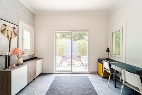 3 bedrooms Villa in Dubai, UAE No. 183481 10