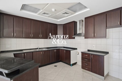 2 bedrooms Apartment in Discovery Gardens, UAE No. 224348 6