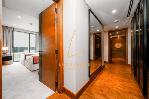 4 bedrooms Apartment in Dubai, UAE No. 222039 19
