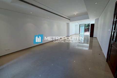 Villa de 5 dormitorios en Abu Dhabi, UAE No. 149964 3