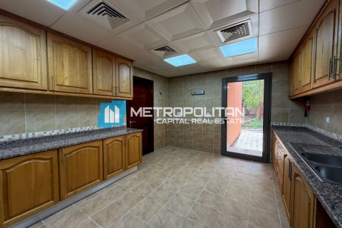 Villa de 5 dormitorios en Abu Dhabi, UAE No. 149964 28