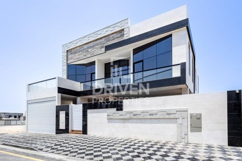 5 bedrooms Villa in Nad Al Sheba 1, UAE No. 212568 30