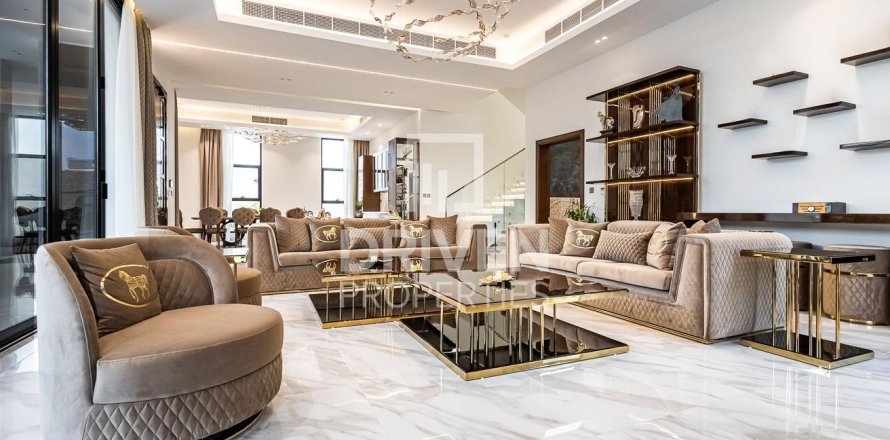 5 bedrooms Villa in Nad Al Sheba 1, UAE No. 212568