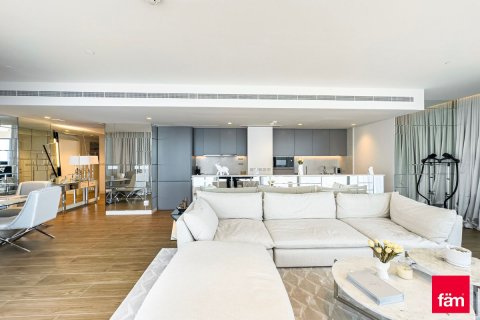 3 bedrooms Apartment in Dubai, UAE No. 36396 8