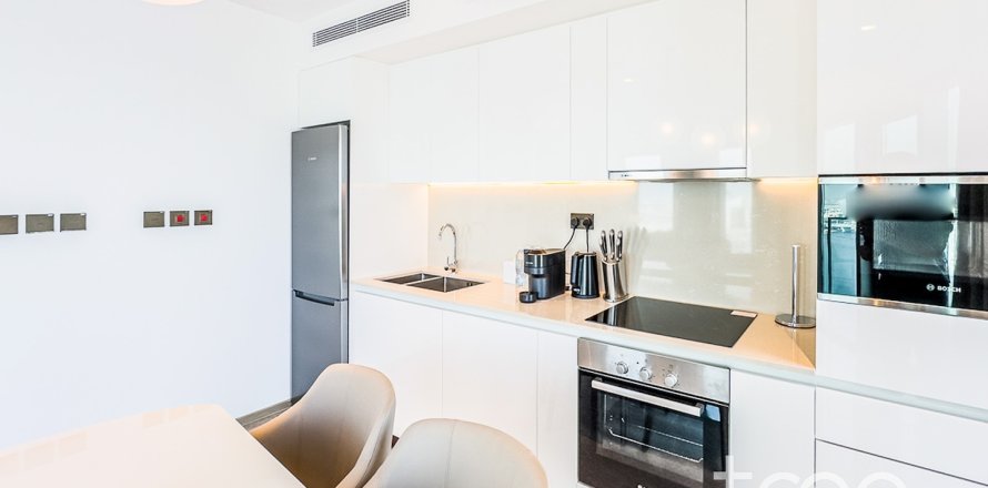 Appartement de 2 chambres à Address Harbour Point, UAE No. 200811