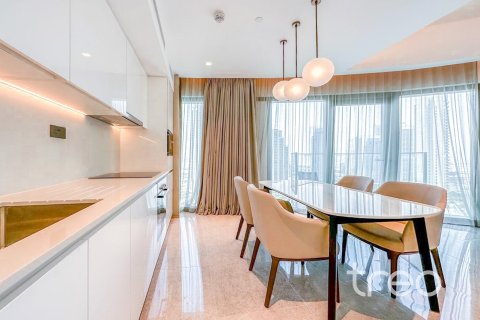 Appartement de 2 chambres à Address Harbour Point, UAE No. 200811 10