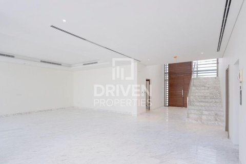 Вилла с 5 спальнями в District One, ОАЭ №221249 8