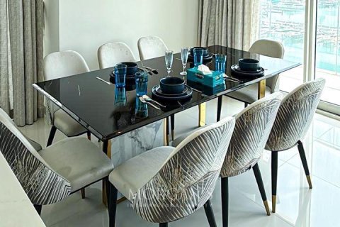 Appartement de 3 chambres à EMAAR Beachfront, UAE No. 76868 30