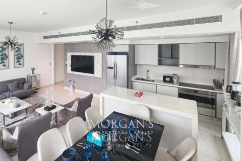 Appartement de 3 chambres à EMAAR Beachfront, UAE No. 76868 17