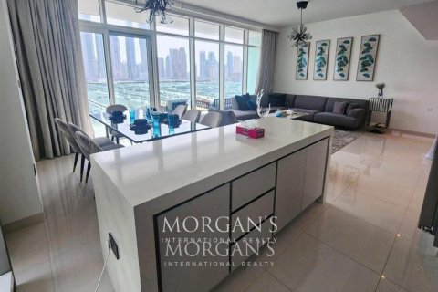 Appartement de 3 chambres à EMAAR Beachfront, UAE No. 76868 19