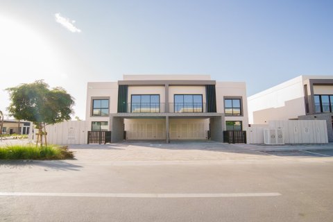 Townhouse de 3 chambres à Yas Island, UAE No. 197619