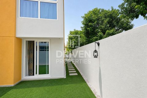 Townhouse de 3 dormitorios en Dubai, UAE No. 221535 23