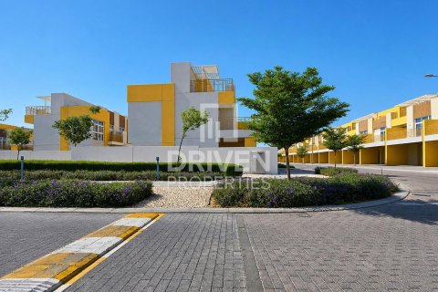 Townhouse de 3 dormitorios en Dubai, UAE No. 221535 22