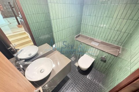 Villa de 4 dormitorios en Umm Suqeim, UAE No. 127106 21