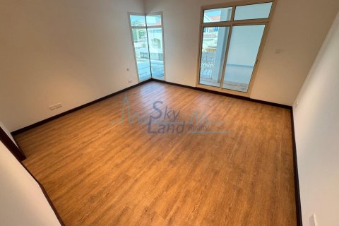 Villa de 4 dormitorios en Umm Suqeim, UAE No. 127106 27