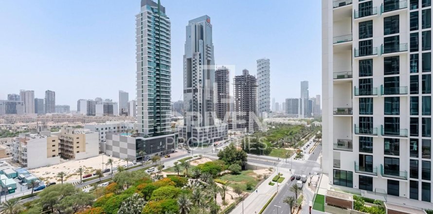 2 bedrooms Apartment in District 11, UAE No. 221074