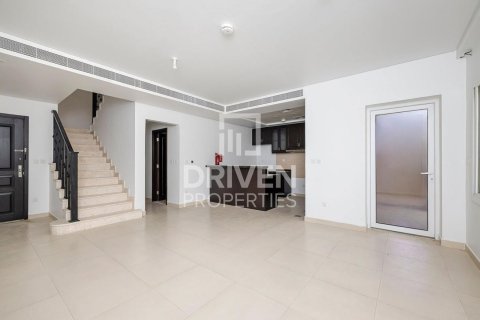 Townhouse de 3 dormitorios en Casa Viva, UAE No. 215155