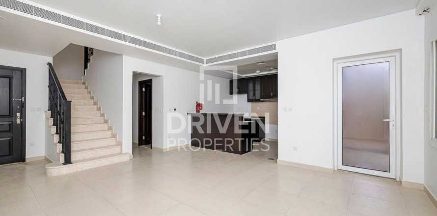 Townhouse de 3 dormitorios en Casa Viva, UAE No. 215155