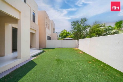 3 bedrooms Villa in Reem, UAE No. 200241 4