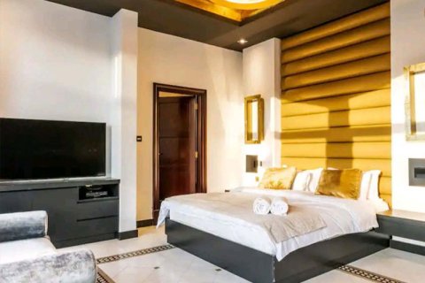 6 bedrooms Villa in Signature Villas, UAE No. 8402 23