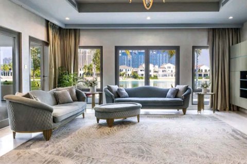 6 bedrooms Villa in Signature Villas, UAE No. 8402 22