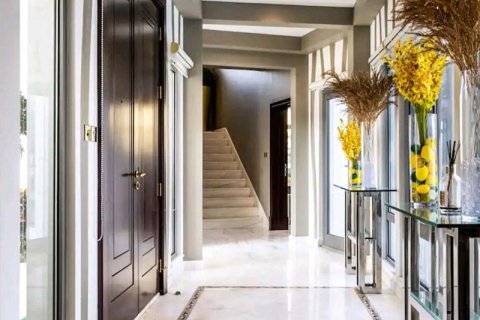 6 bedrooms Villa in Signature Villas, UAE No. 8402 9