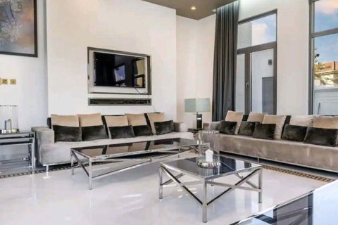6 bedrooms Villa in Signature Villas, UAE No. 8402 5