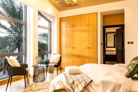 6 bedrooms Villa in Signature Villas, UAE No. 8402 18