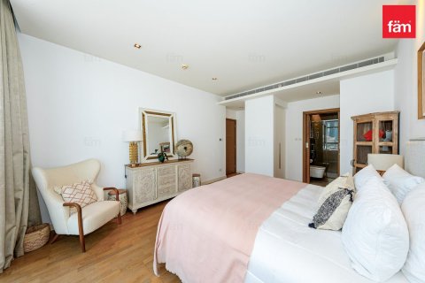 3 bedrooms Duplex in City Walk, UAE No. 215950 18