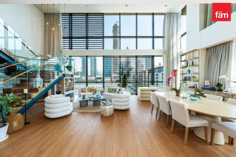 3 bedrooms Duplex in City Walk, UAE No. 215950 27
