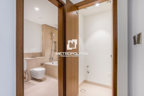 Appartement de 1 chambre à EMAAR Beachfront, UAE No. 128169 11