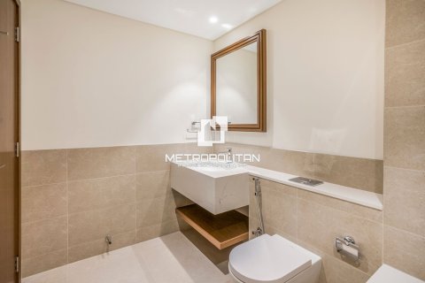 Appartement de 1 chambre à EMAAR Beachfront, UAE No. 128169 19