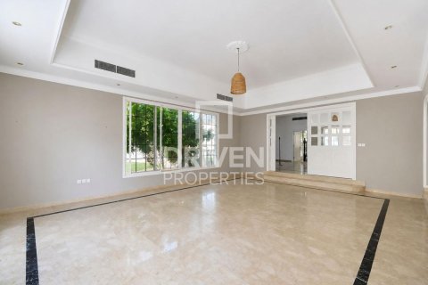 Villa de 5 dormitorios en Jumeirah, UAE No. 221412 5