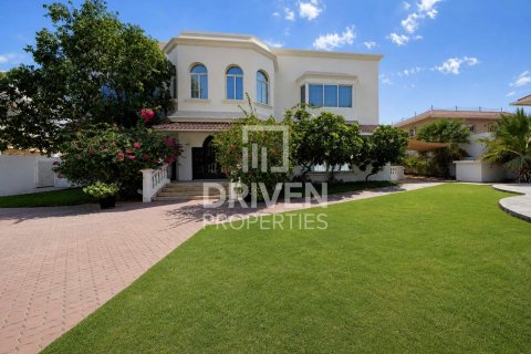 Villa de 5 dormitorios en Jumeirah, UAE No. 221412 31