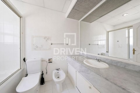 Villa de 5 dormitorios en Jumeirah, UAE No. 221412 29